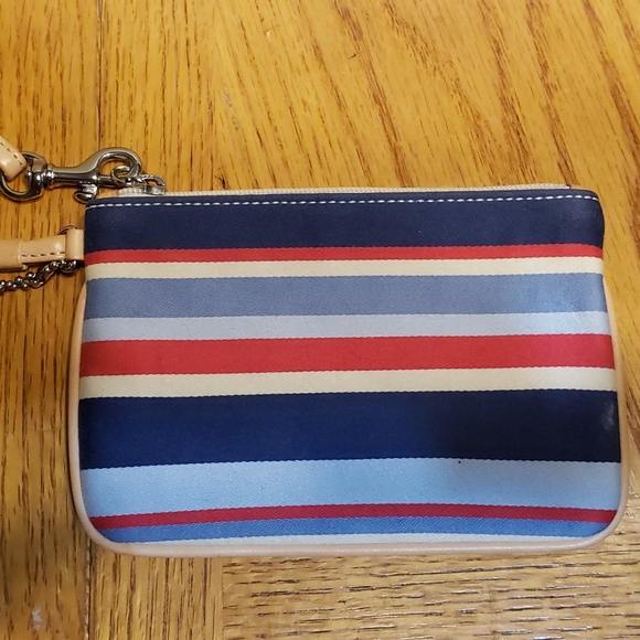 Coach Hamptons Small Striped Tote #7744 (Red, White & Blue) w/Matching Wristlet - Picture 7 of 12